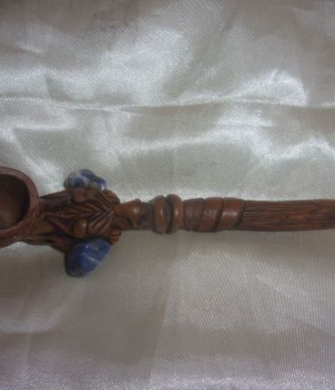 Pipe en bois sculpté 