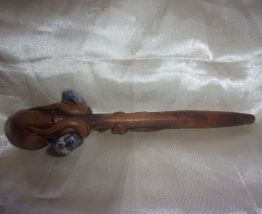 Pipe en bois sculpté 