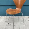 5 chaises "serie 7"  Arne Jacobsen 