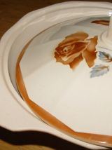 Soupière ou légumier vintage à motif de rose