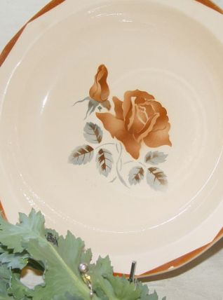 Plat creux vintage à motif de rose