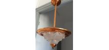 suspension art deco ezan cuivre et verre moulé  hauteur 50cm