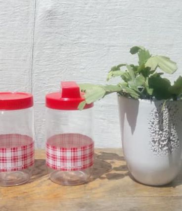 3 pots en verre Félix Potin "La Parisienne"
