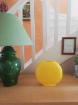 Vase ovale jaune