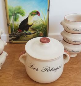 Soupière et ses 6 bols à potage vintage