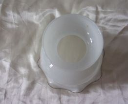 Ancienne cloche abat jour pour lampe 