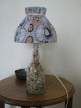 Lampe  bouteille verre et abat-jour travail artisanal 