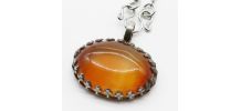 Collier avec pendentif cornaline