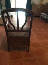 Chaise ancienne en bois noble