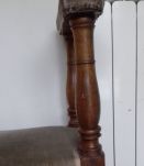 Banc ancien en bois et tissu