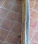 Banc ancien en bois et tissu