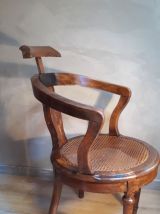 fauteuil avec dossier en bois massif assise cannée 1900  sty