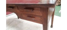 bureau de style brualiste 5 tiroirs   ligne tres epurer 68x1