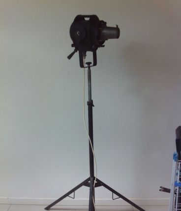 PROJECTEUR CREMER