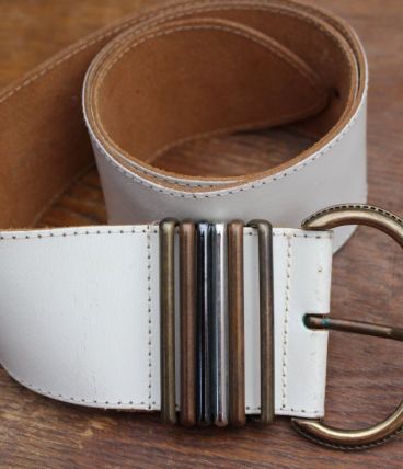 CEINTURE TAILLE CUIR BLANCHE T80/32 ANNÉE 70-80