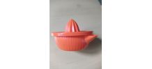 Presse agrumes orange en plastique