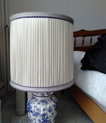 Lampe vintage avec pied en porcelaine