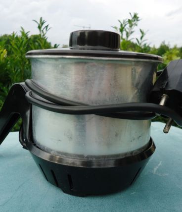 Bouilloire ancienne année 60 pour collection  Fonctionne en 