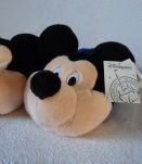 Chaussons Mickey neufs avec étiquette prix 22,71€ de Disneyl
