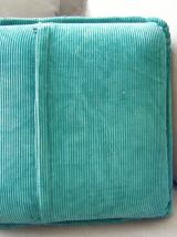 Petit coussin velours côtelé et napperon Vintage