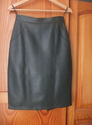 Jupe cuir mi-longue "Cuir 20 ans"