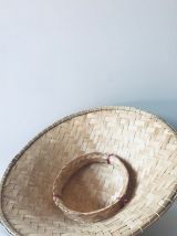 Chapeau chinois ancien décoratif