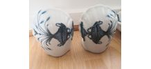 Porte savon + 2 patères en porcelaine