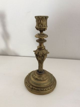 Paire de bougeoir en bronze doré ciselé Louis Philippe