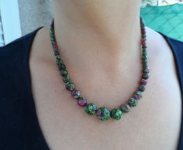 collier pierre Rubis Zoisite 