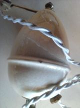 Monte et baisse opaline