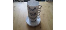 4 grandes  tasses Arcopal vintage à décors de fleurs bleues 