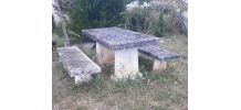 table de jardin beton et bancs belle patine dans tres bon ju