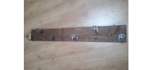 portemanteau mural 1960 a 70  patere acier  sur bois (sapin)