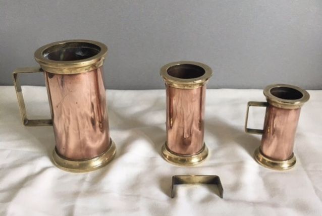 3 chopes cuivre et laiton 