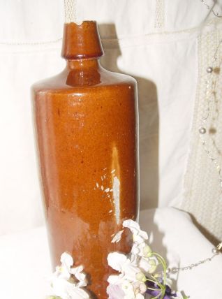  Ancienne bouteille ronde en grès vernissé brun