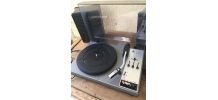 Platine vinyle vintage avec ses 2 enceintes