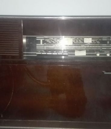 Meuble radio/tourne disque GRUNDIG