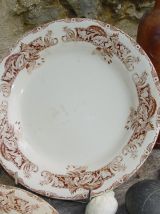 Duo d'assiettes fleuries Creil et Montereau