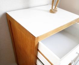 Commode chiffonnier vintage pieds compas 