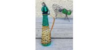 Petit flacon vintage tressé rotin et plastique 