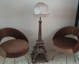 Chaises fauteuils vintages les 2 signés Thomas. Lot avec la 