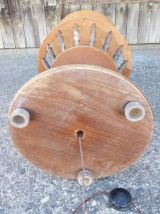 Ancien pied de lampe sur pied en bois 