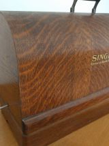 Magnifique machine à coudre Singer manuelle de 1911