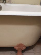 Baignoire en fonte sur pieds