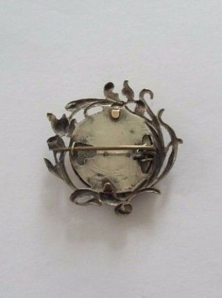 Broche Grotte de Lourdes décor Floral en Métal Ancienne 