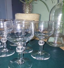 6 verres anciens à digestif