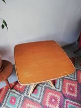 Table basse à ouvrage en rotin 