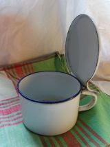 Pot lait/crème émaillé ancien