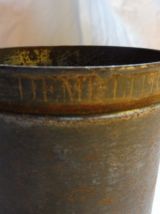 Demi litre ancien métal / pot à graine