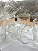 Servide 6 verres bullés anciens / pots confiture